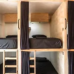 Maui hostel playa del carmen